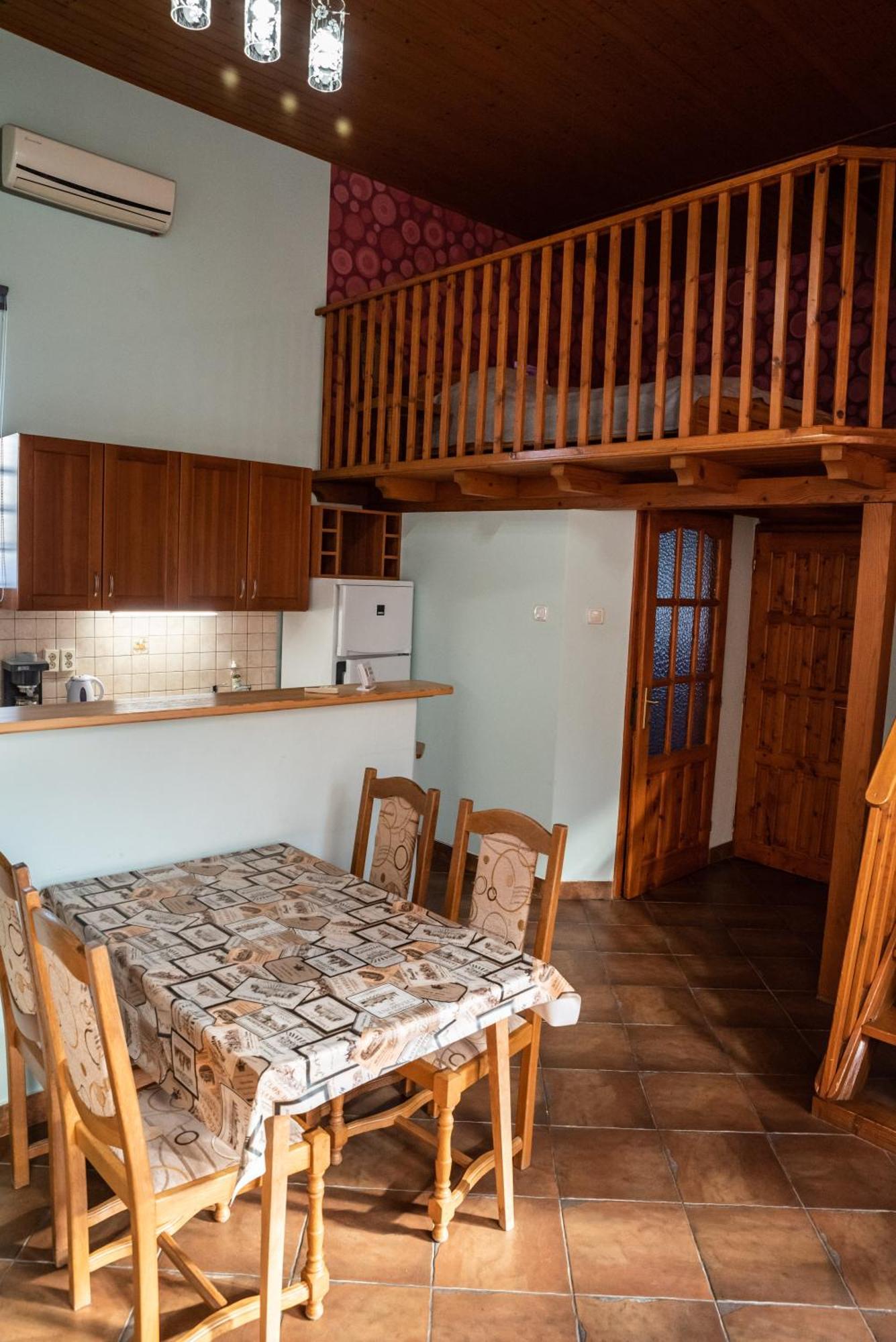 Gesztenye Apartman Mako Exterior photo